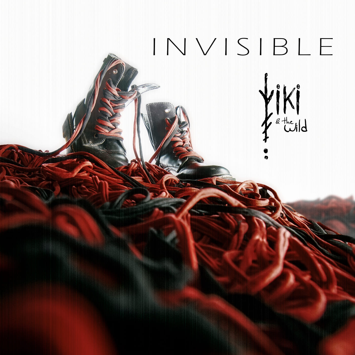 Viki Lafuente y su banda The Wild lanzan “Invisible”. Estreno vídeo 19 de marzo.